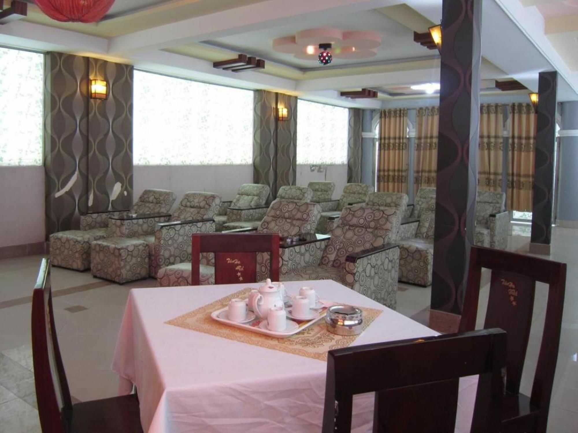 Tan Ha Hotel Хошимин Экстерьер фото